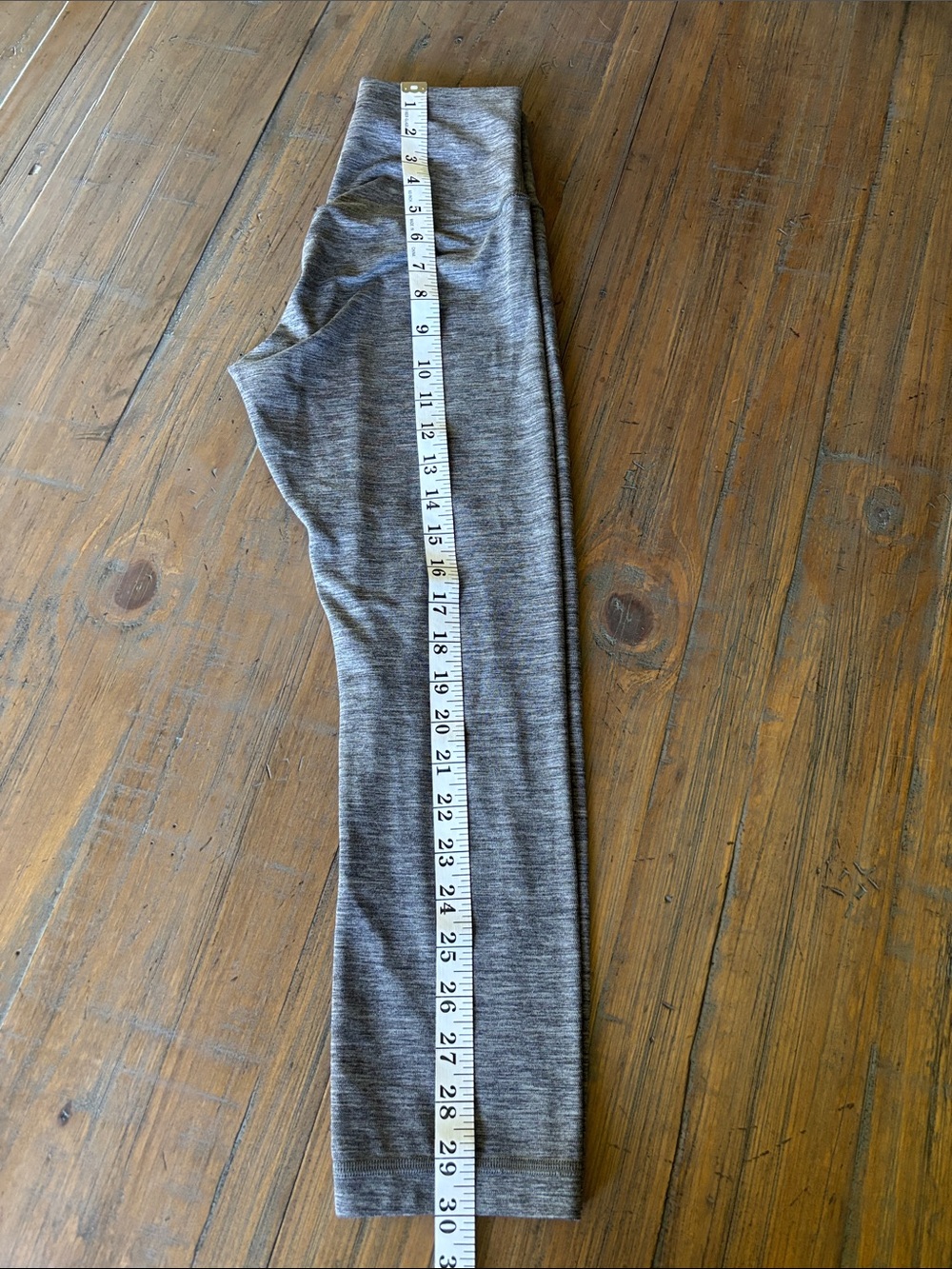 Lululemon size 4 gray 30” leggings - Picture 14 of 16